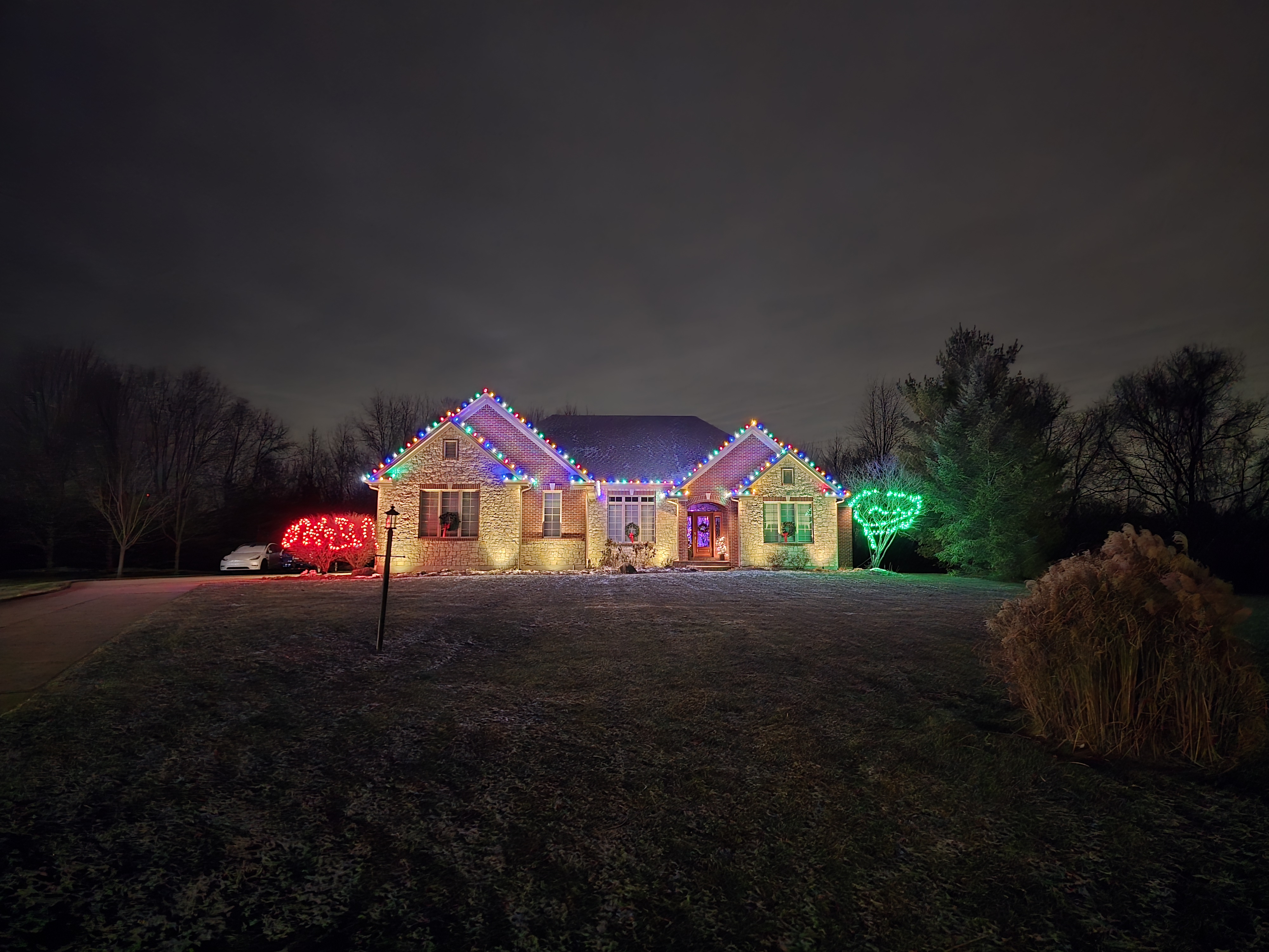 Christmas lights installation - custom roofline pattern