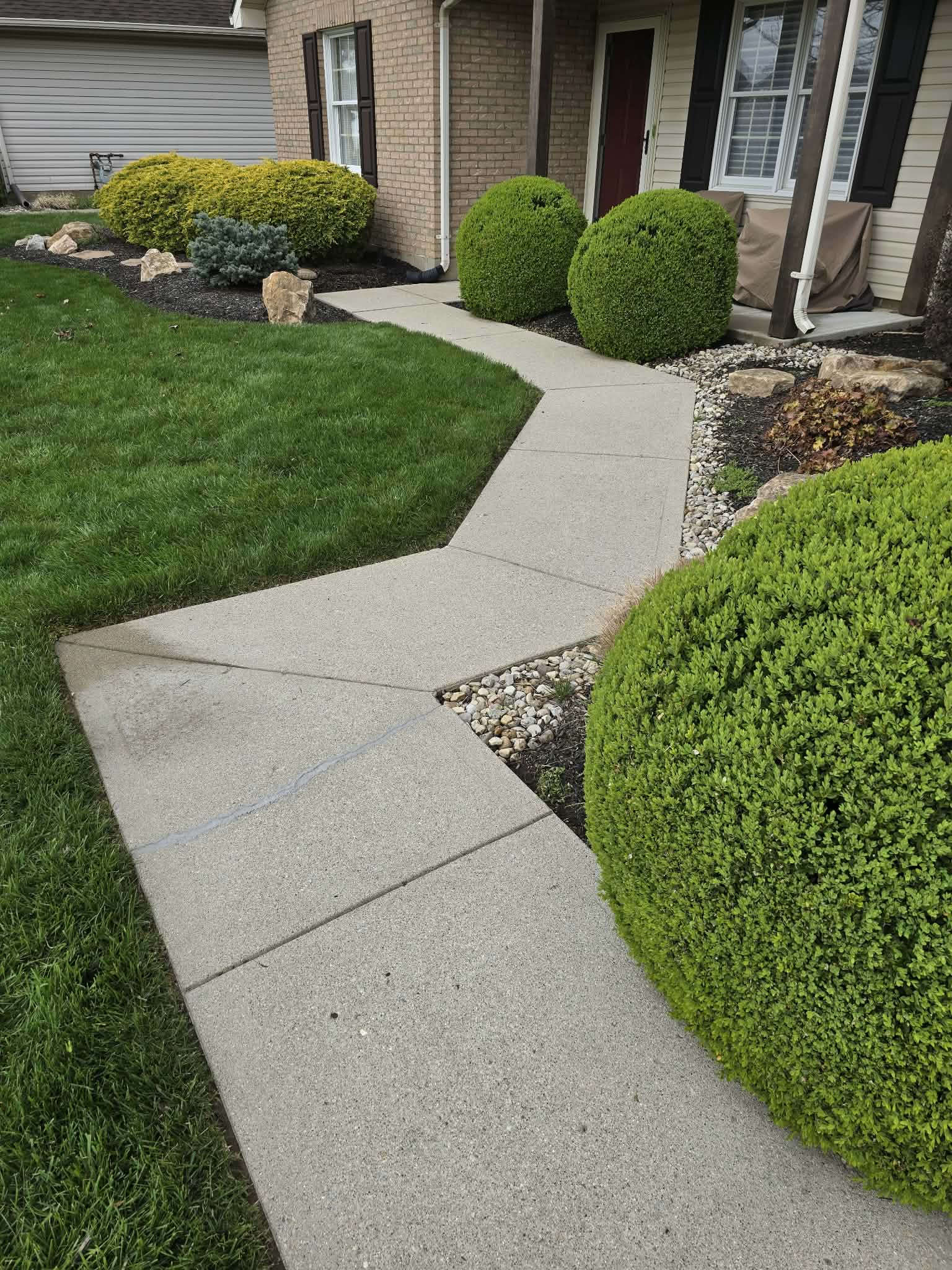 Front walkway after pressure washing Dayton Ohio